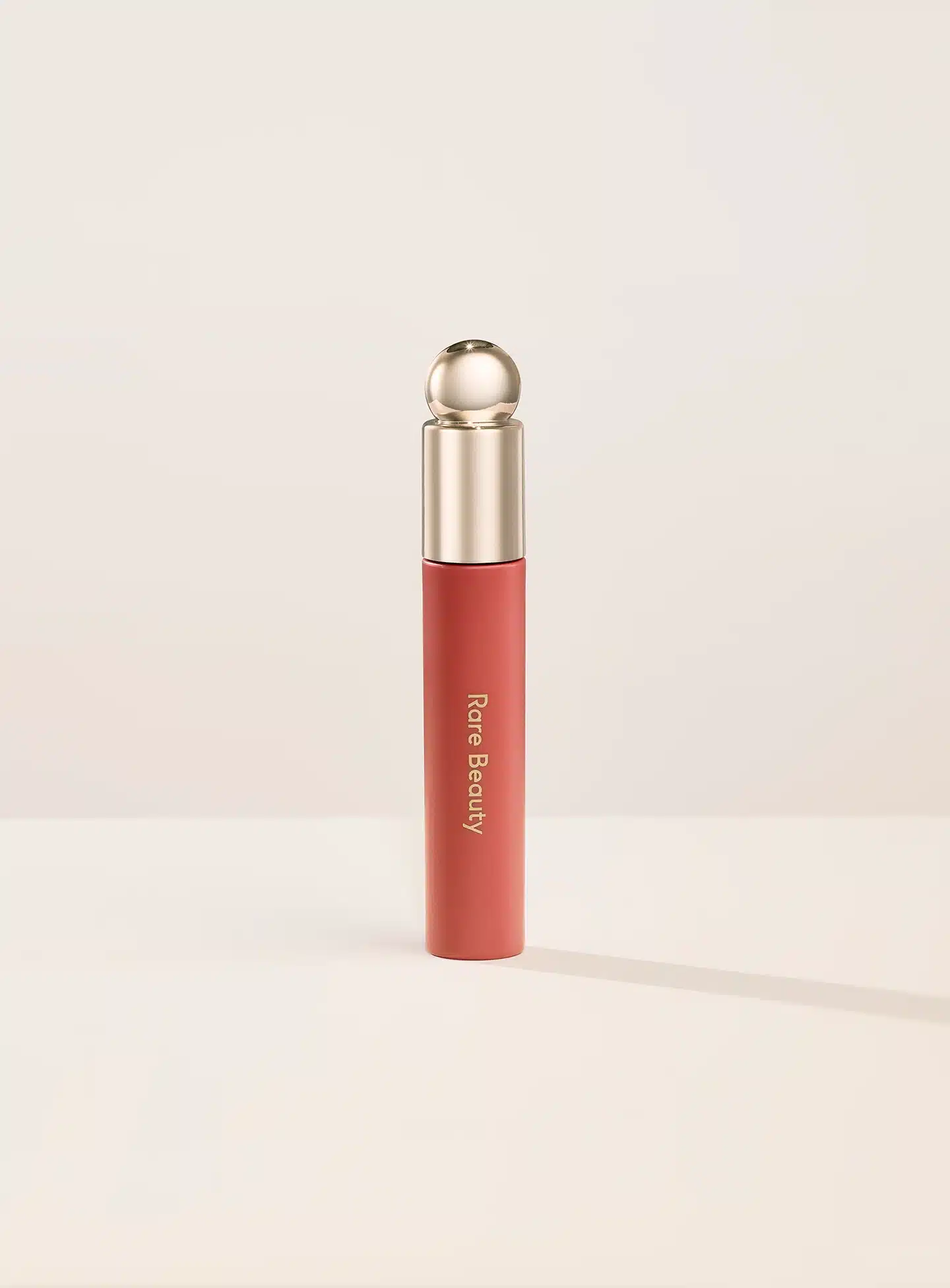  Rare Beauty Soft Pinch Tinted Lip Oil Joy 3Ml - produit parapharmaceutique authentique | Parapharmacie Si Ahmed